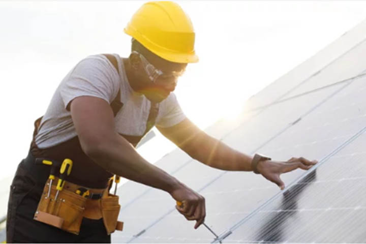 dolla_images_0001_green-energy-lq